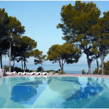 ホテル Cdshotels - Citta Del Mare 4*