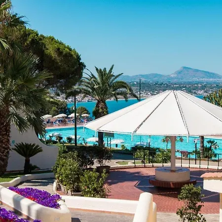 ホテル Cdshotels - Citta Del Mare 4*
