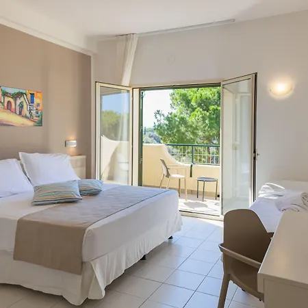 ホテル Cdshotels - Citta Del Mare 4*